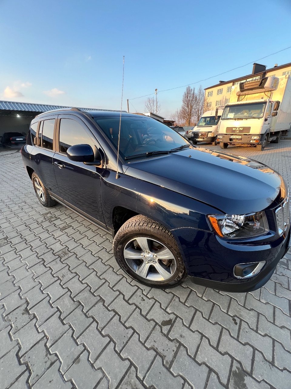 Jeep Compass - фото 16