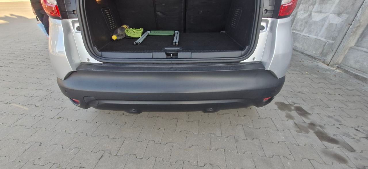 Renault Captur - фото 19