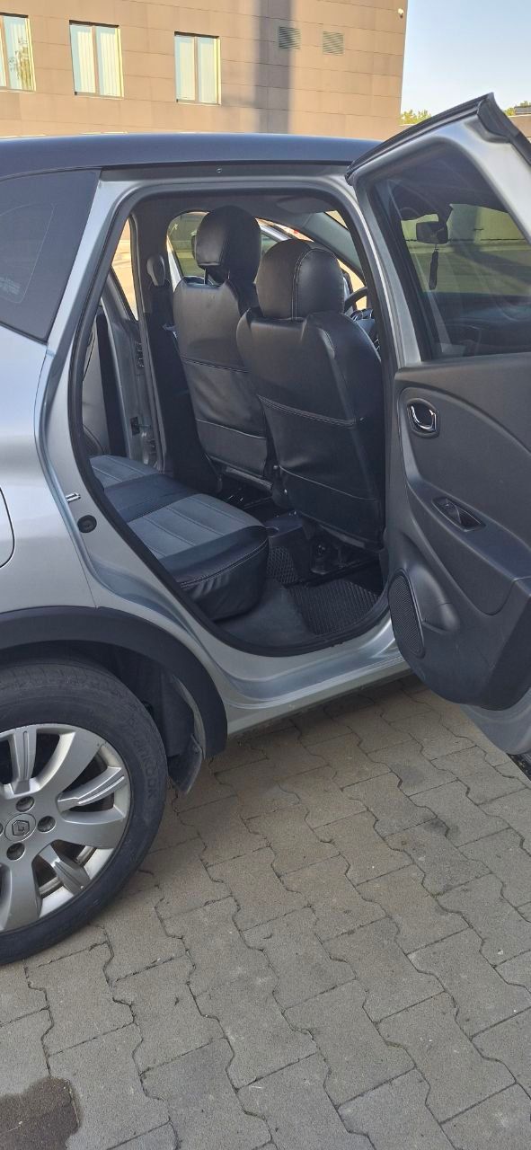 Renault Captur - фото 34