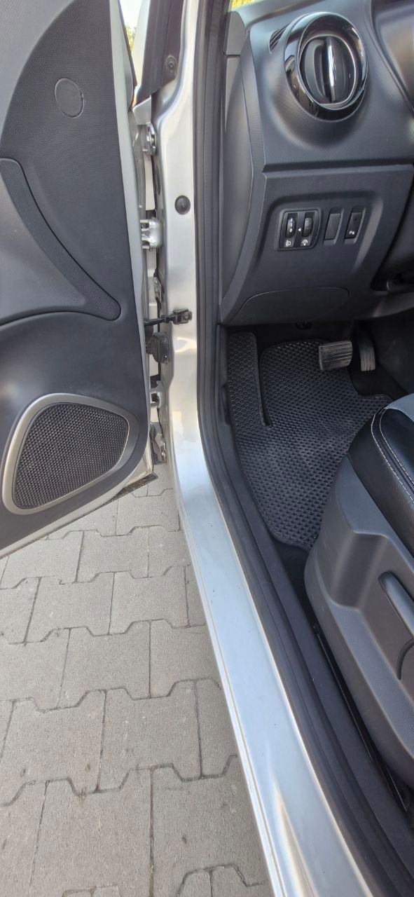 Renault Captur - фото 35