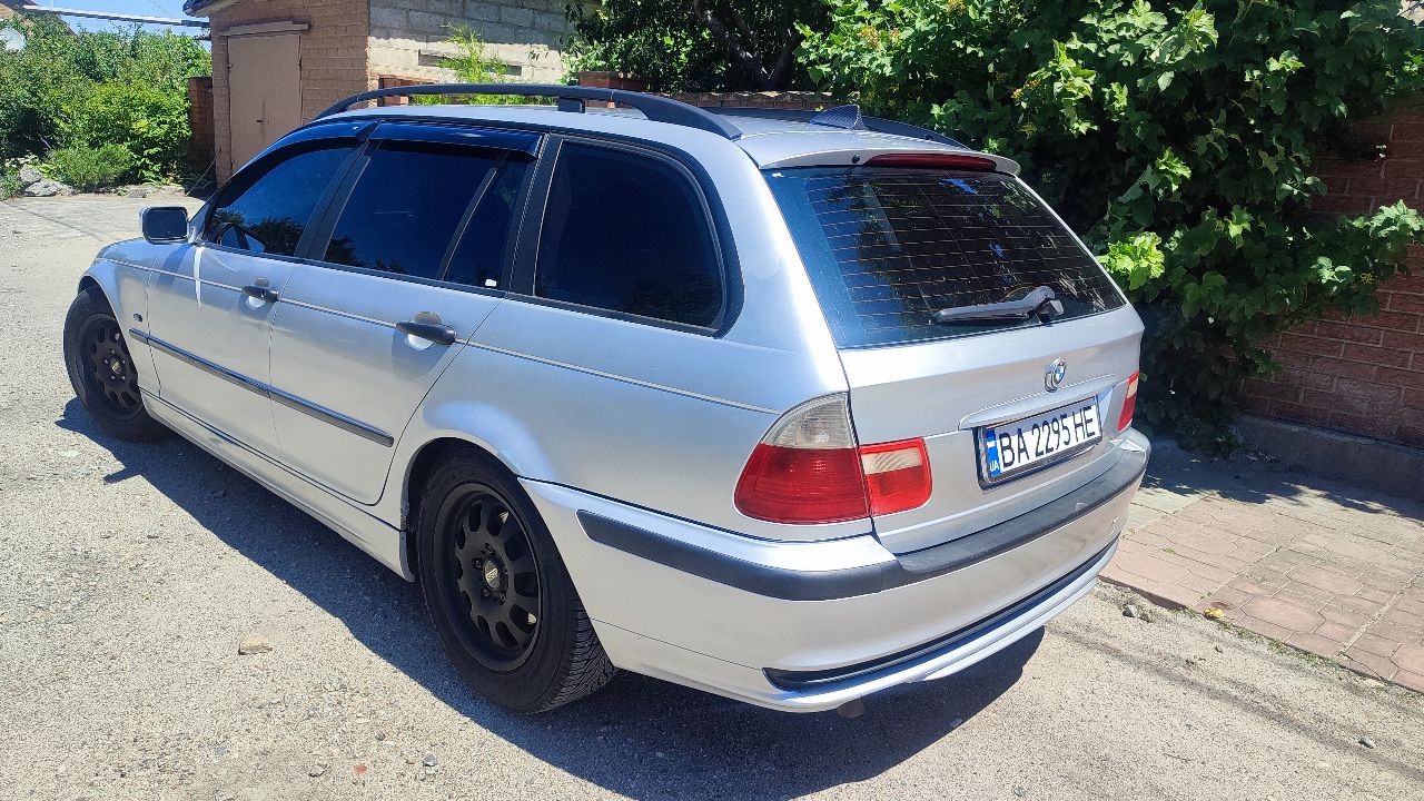 BMW 3 серії - фото 2