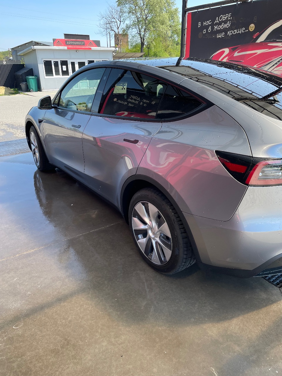 Tesla Model Y - фото 7