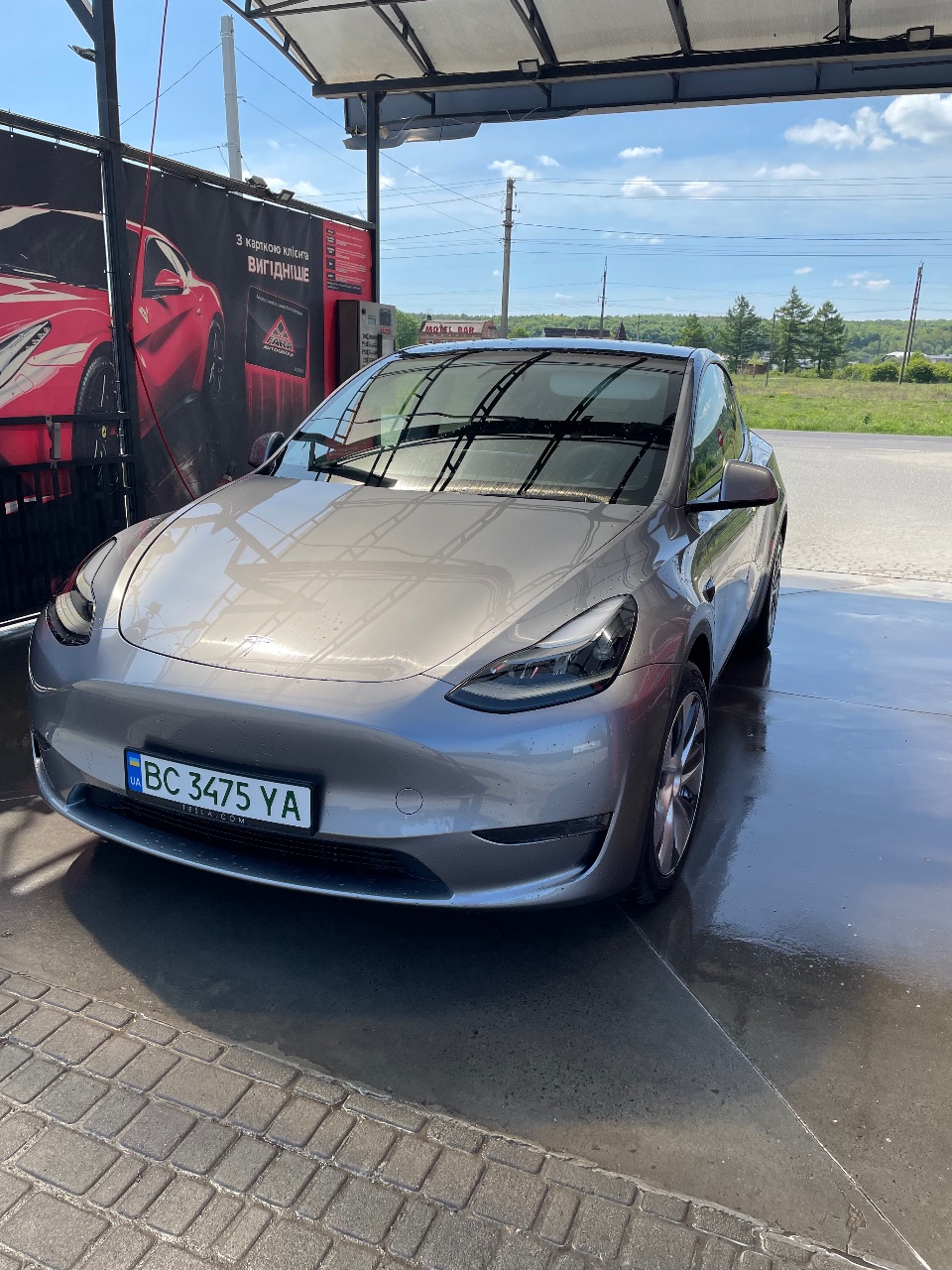 Tesla Model Y - фото 4