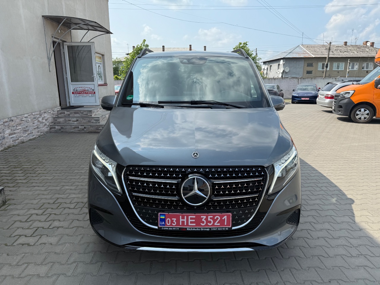 Mercedes-Benz V-Класс - фото 47