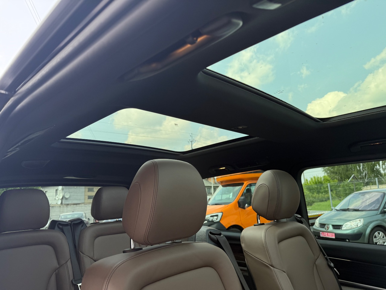 Mercedes-Benz V-Класс - фото 23