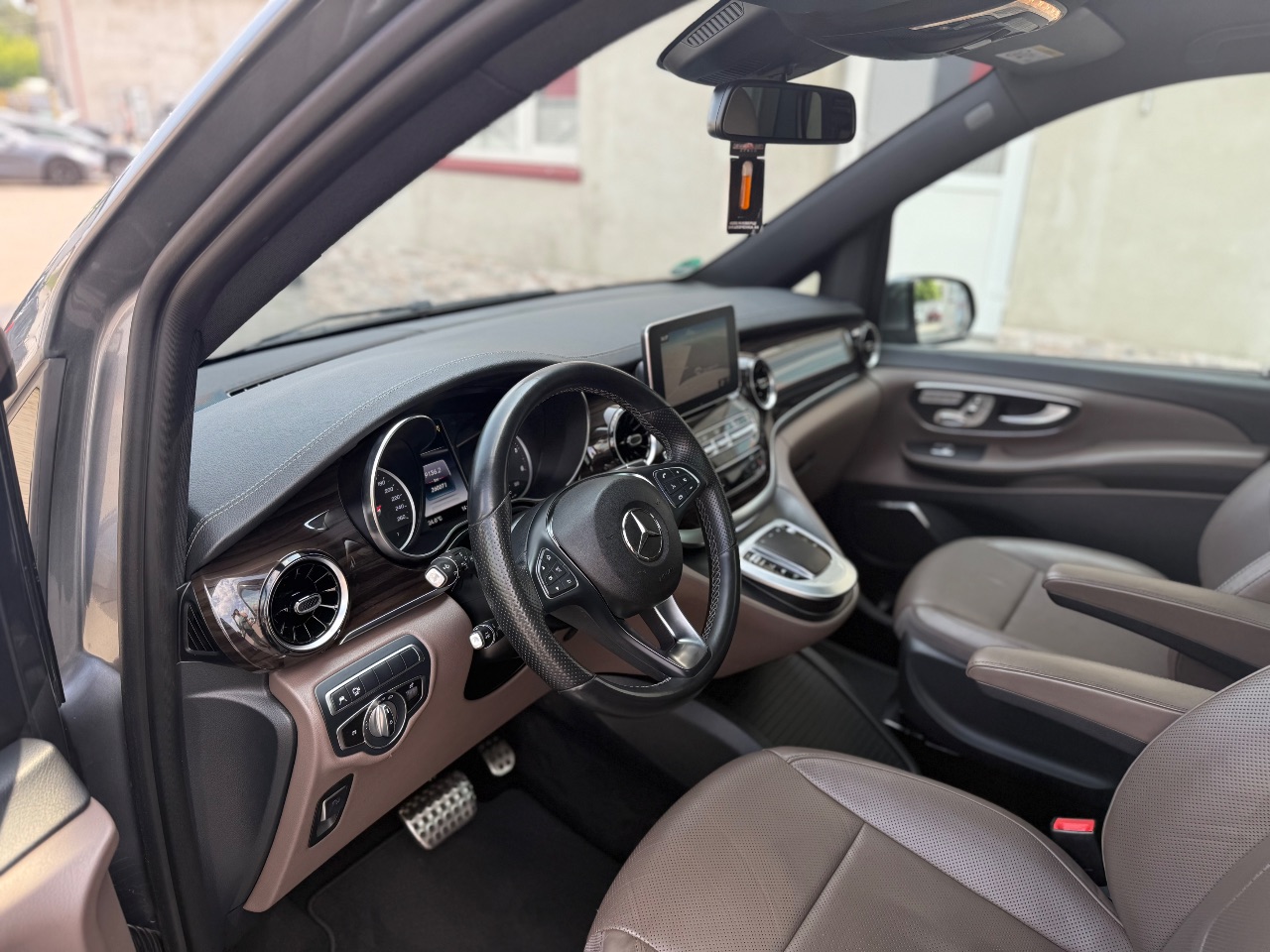 Mercedes-Benz V-Класс - фото 50