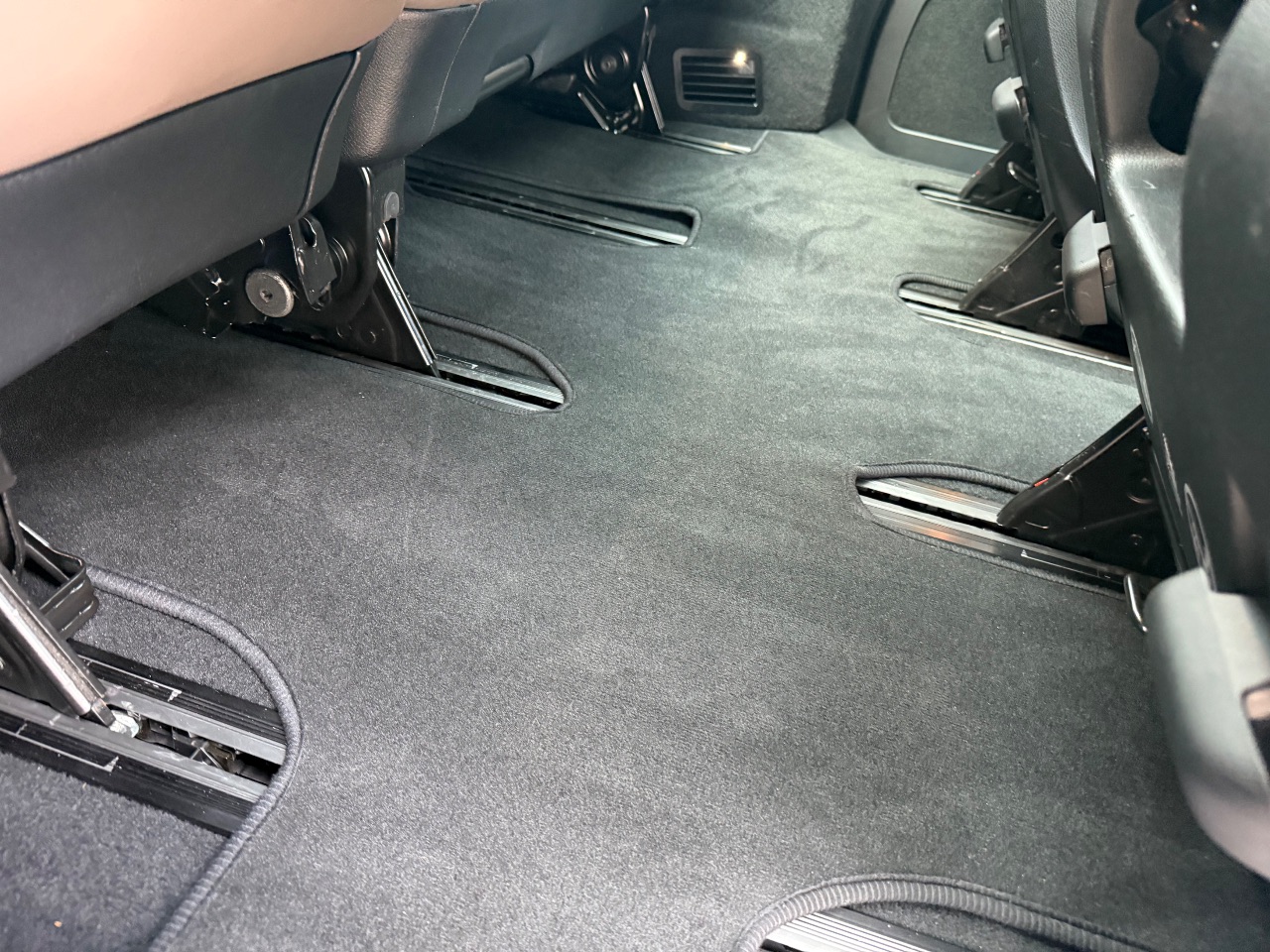 Mercedes-Benz V-Класс - фото 13