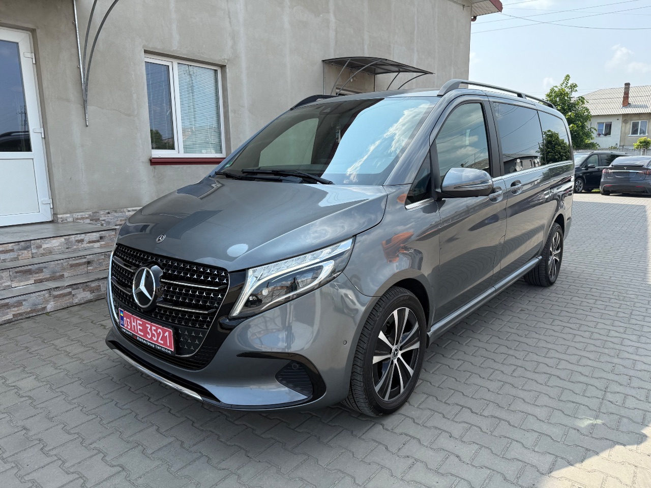 Mercedes-Benz V-Класс - фото 1