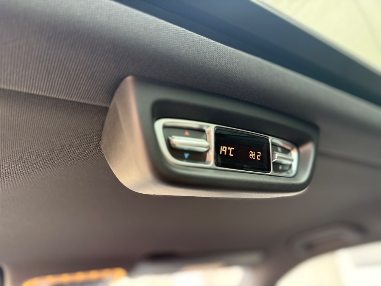 Mercedes-Benz V-Класс - фото 24