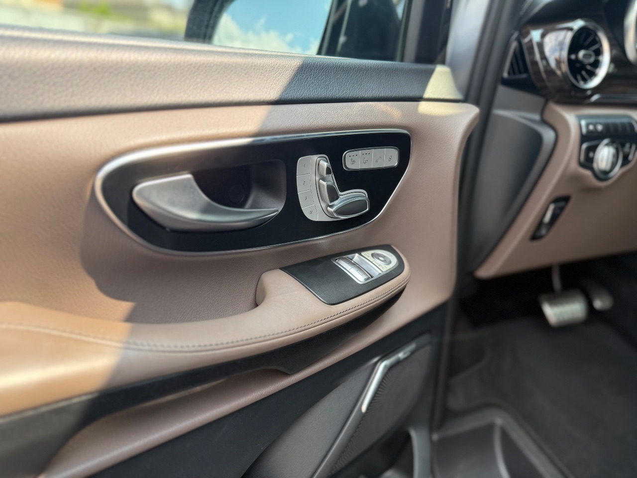 Mercedes-Benz V-Класс - фото 70