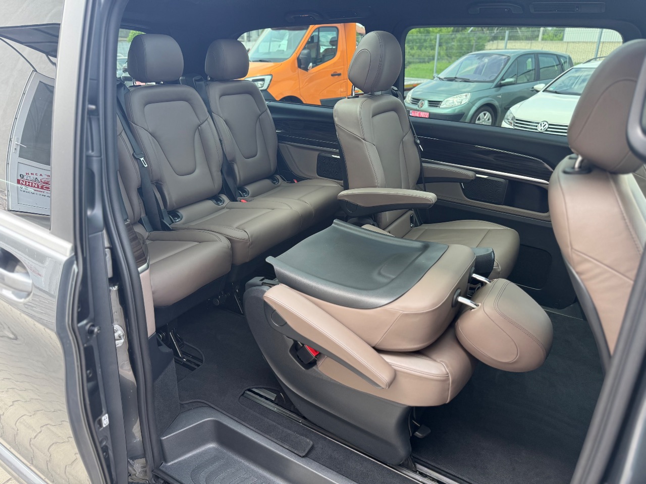 Mercedes-Benz V-Класс - фото 48