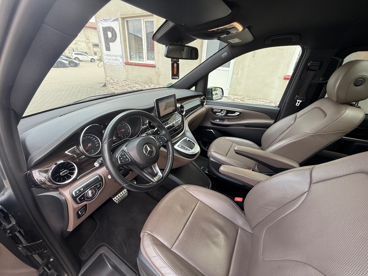 Mercedes-Benz V-Класс - фото 34