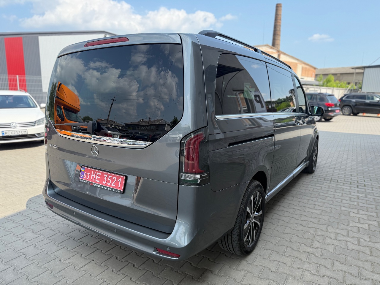 Mercedes-Benz V-Класс - фото 30