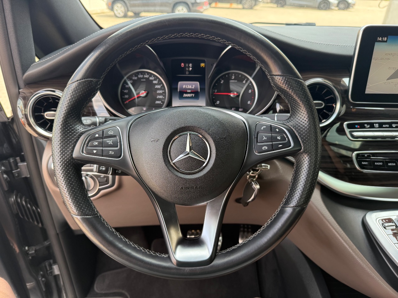 Mercedes-Benz V-Класс - фото 71