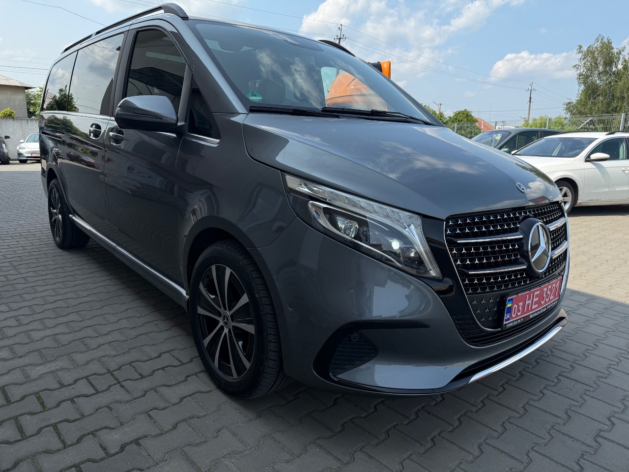 Mercedes-Benz V-Класс - фото 2