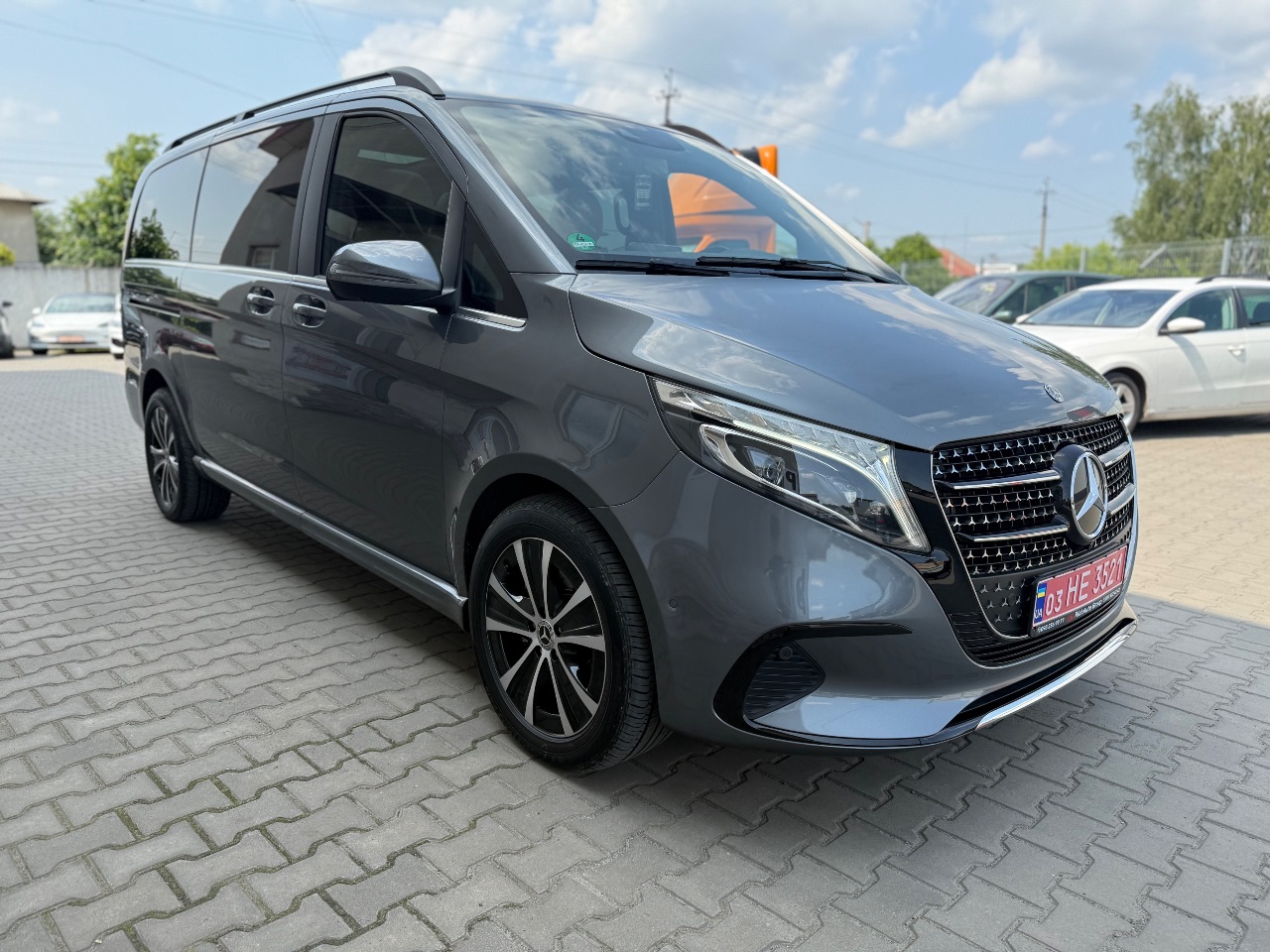 Mercedes-Benz V-Класс - фото 78