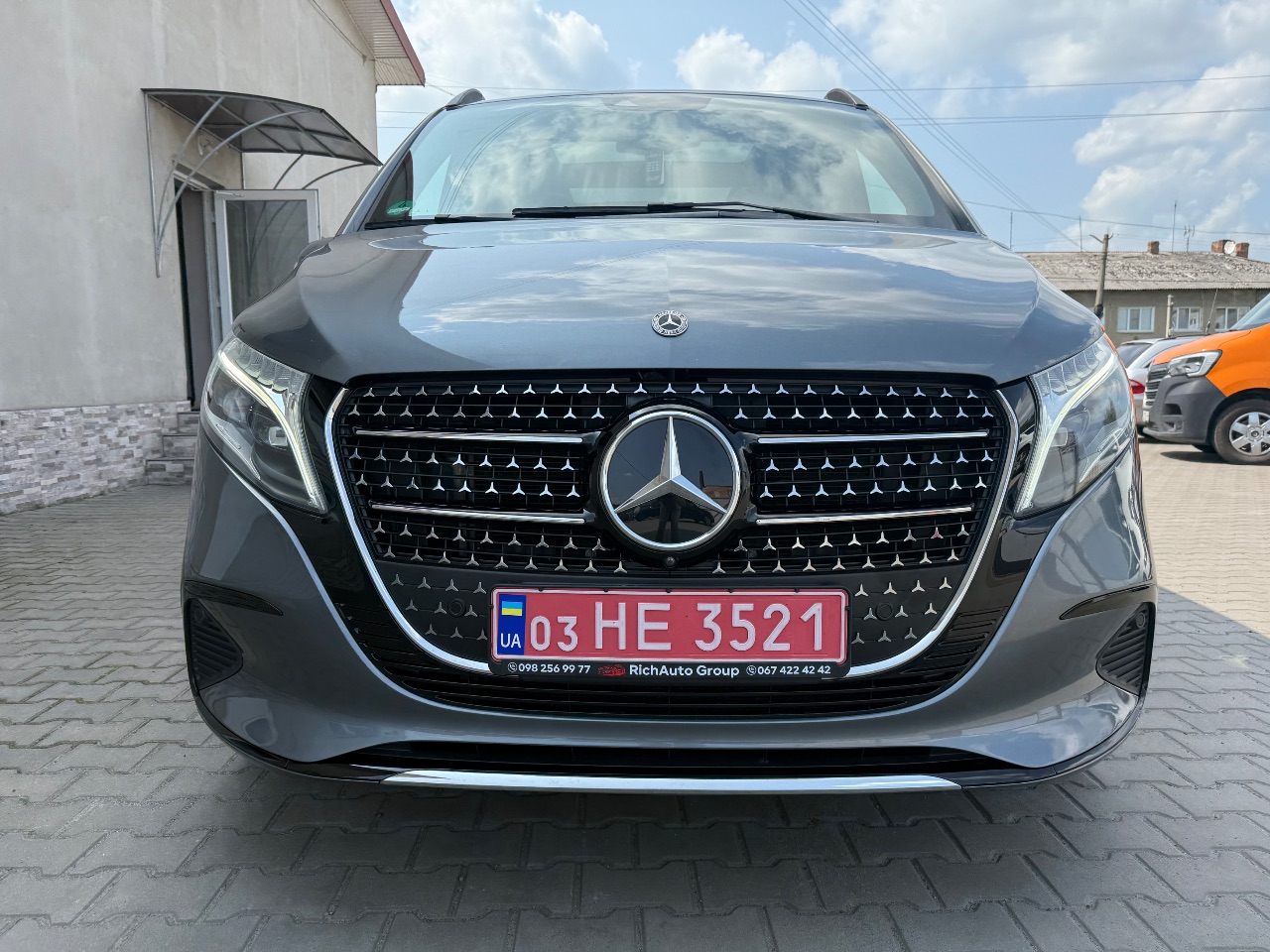 Mercedes-Benz V-Класс - фото 89