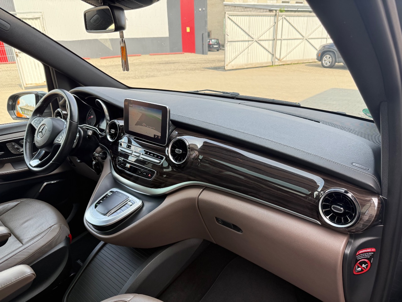 Mercedes-Benz V-Класс - фото 66