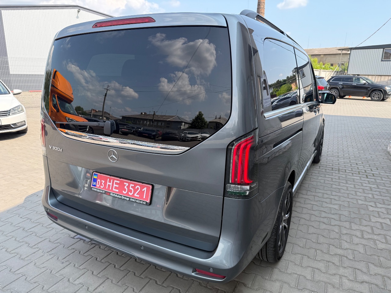 Mercedes-Benz V-Класс - фото 52