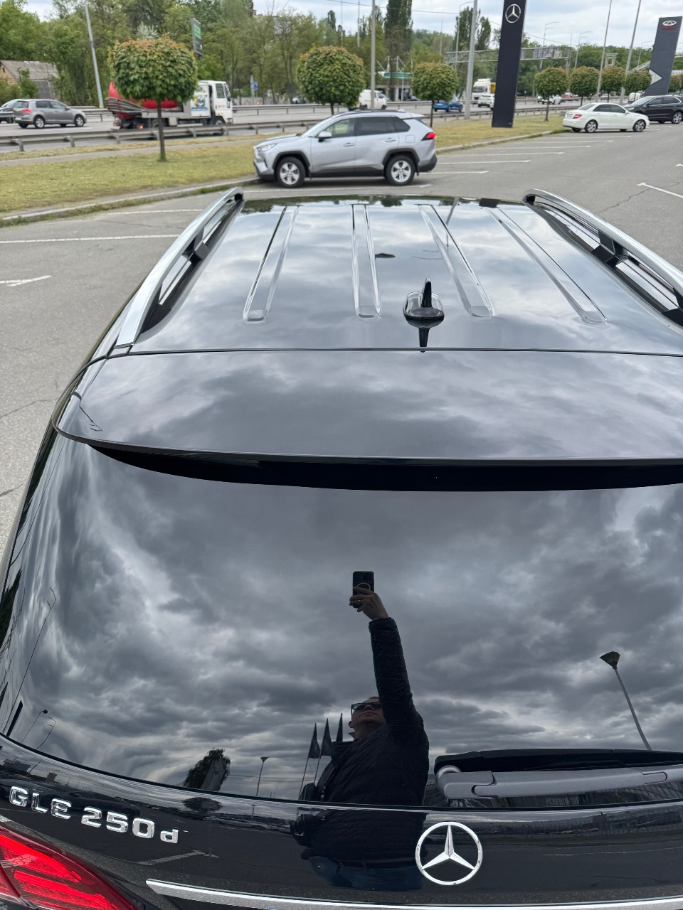 Mercedes-Benz GLE - фото 10