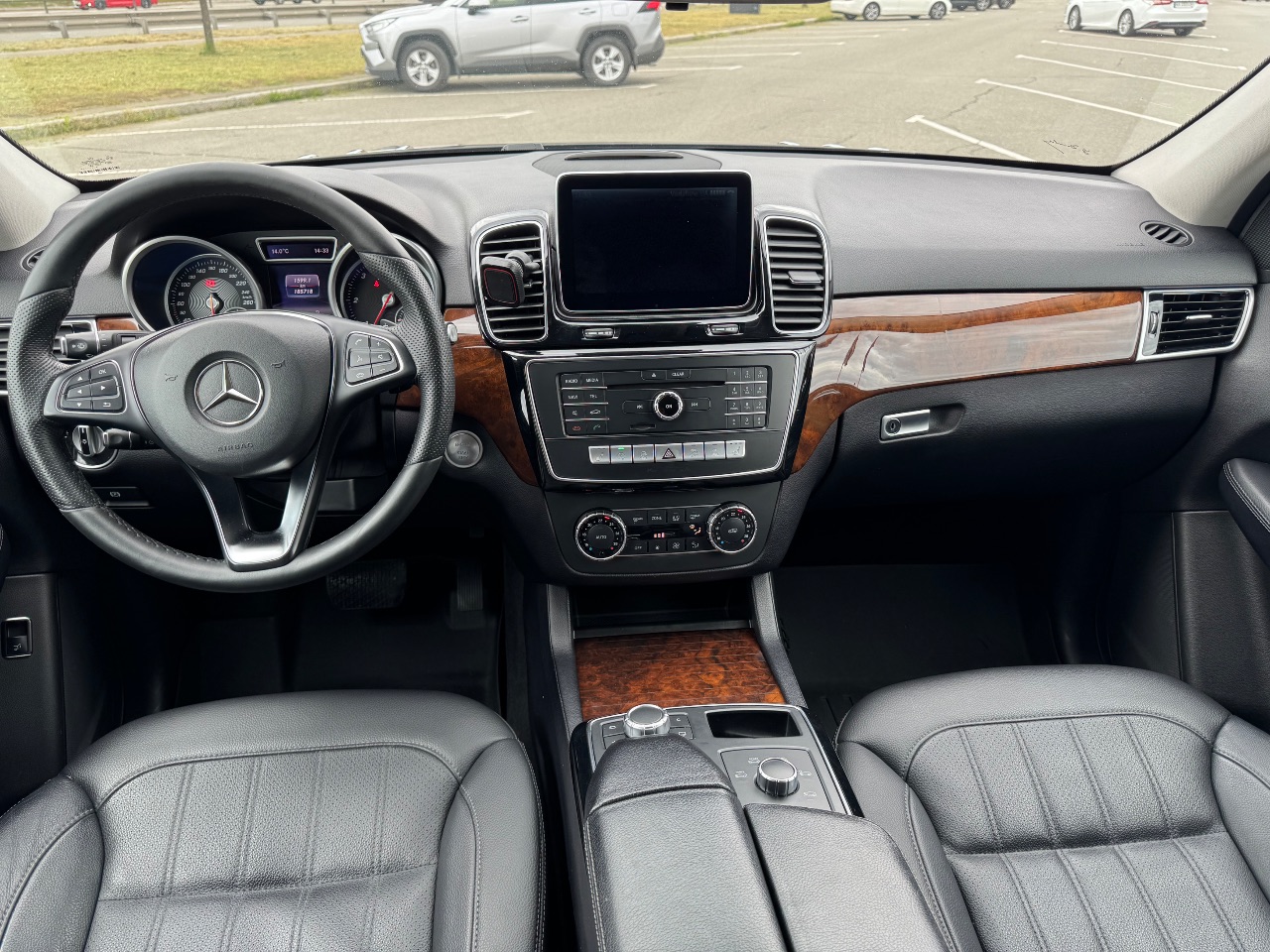 Mercedes-Benz GLE - фото 15