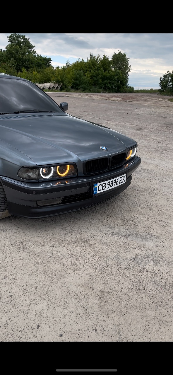 BMW 7 серії - фото 5