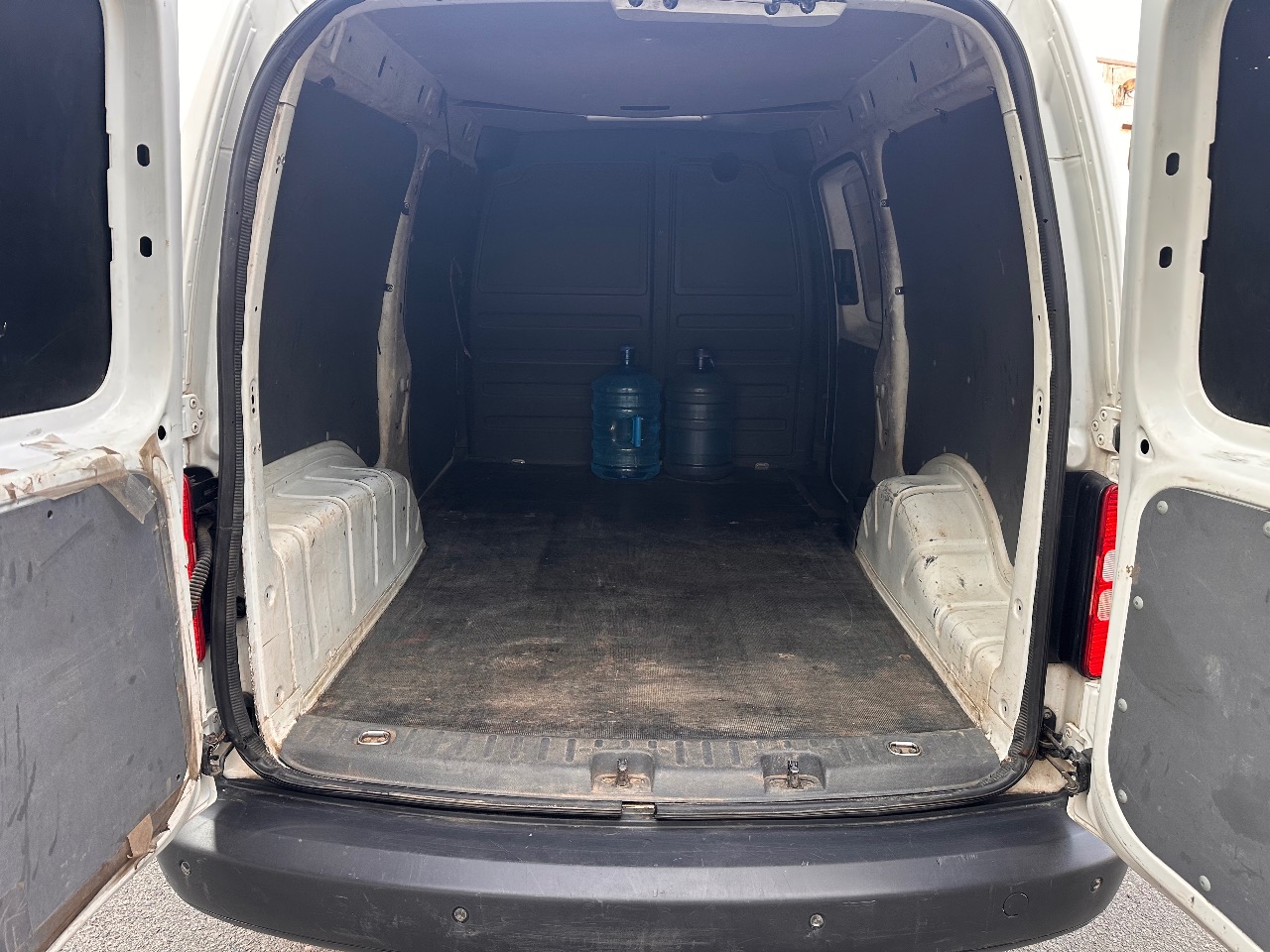 Volkswagen Caddy - фото 4