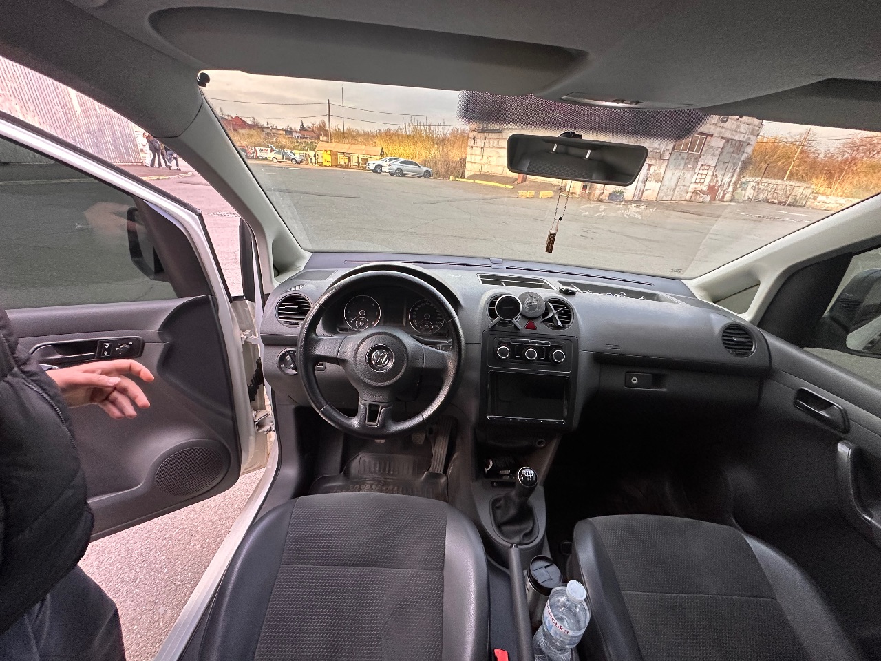 Volkswagen Caddy - фото 11