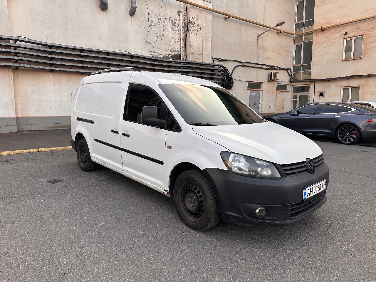 Volkswagen Caddy - фото 6