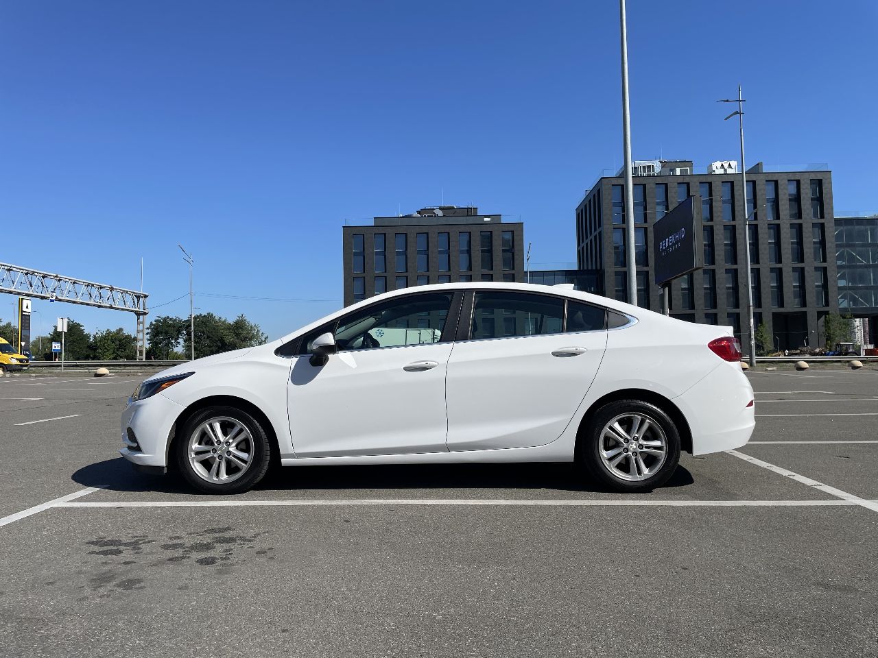 Chevrolet Cruze - фото 5