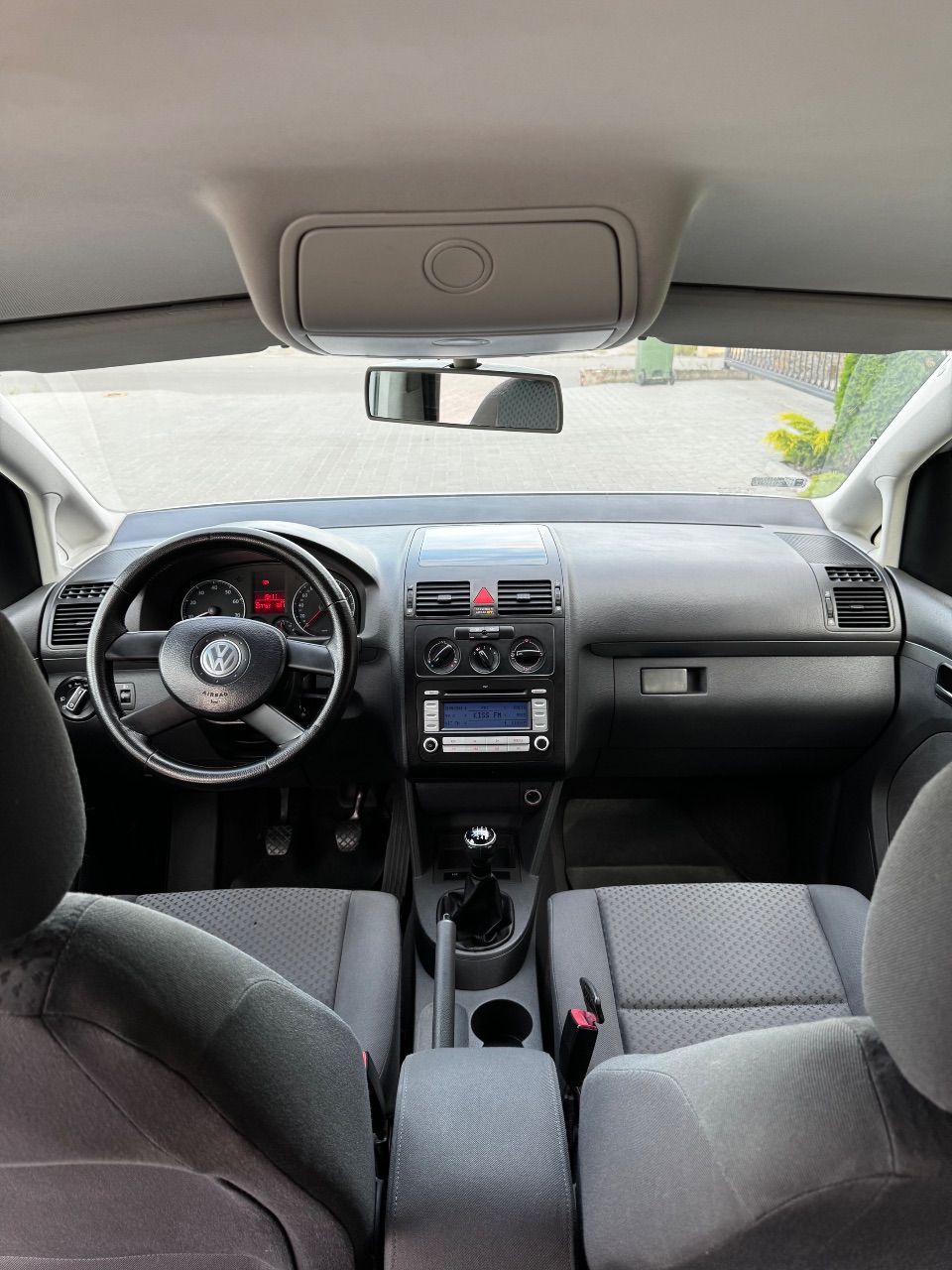 Volkswagen Touran - фото 5