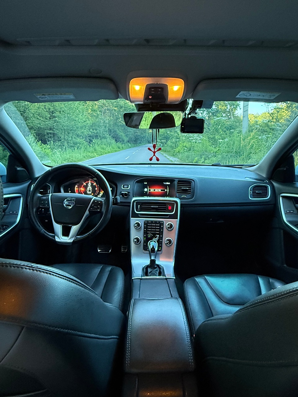 Volvo S60 - фото 9