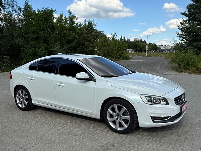 Volvo S60 - фото 3