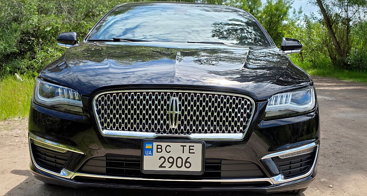 Lincoln MKZ - фото 1