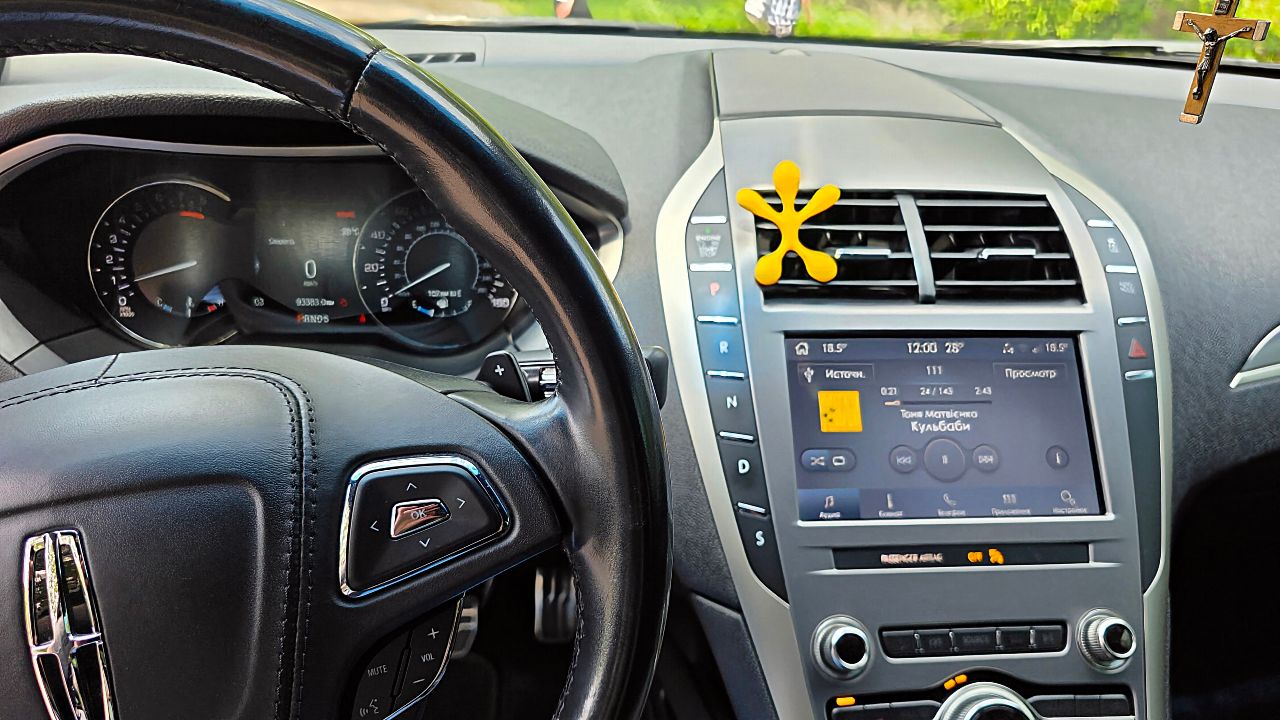 Lincoln MKZ - фото 15