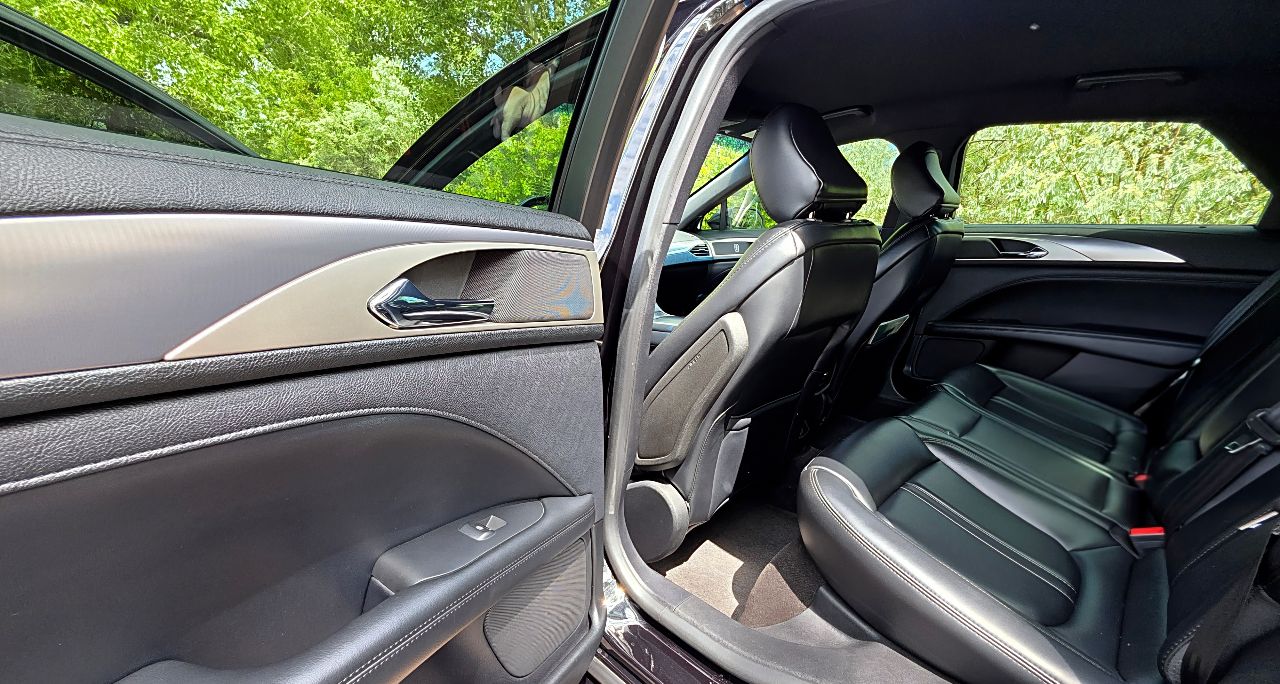 Lincoln MKZ - фото 18