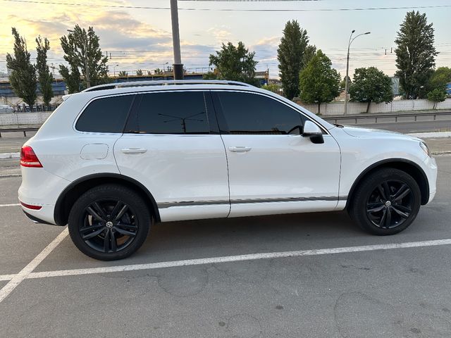 Volkswagen Touareg 2011, Київ, $17 900 - зображення 5