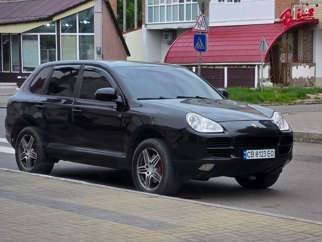 Porsche Cayenne - фото 1