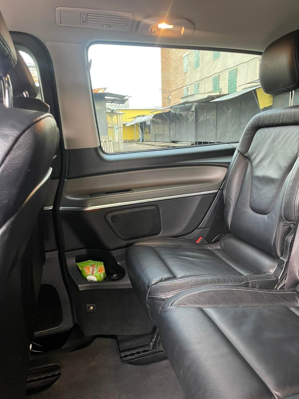 Mercedes-Benz V-Класс - фото 19