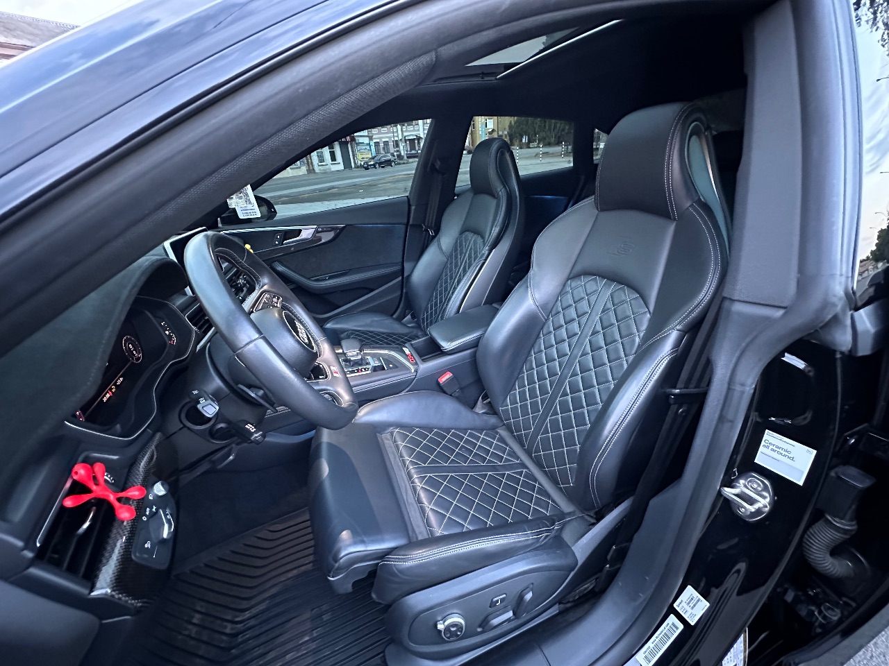 Audi S5 - фото 8