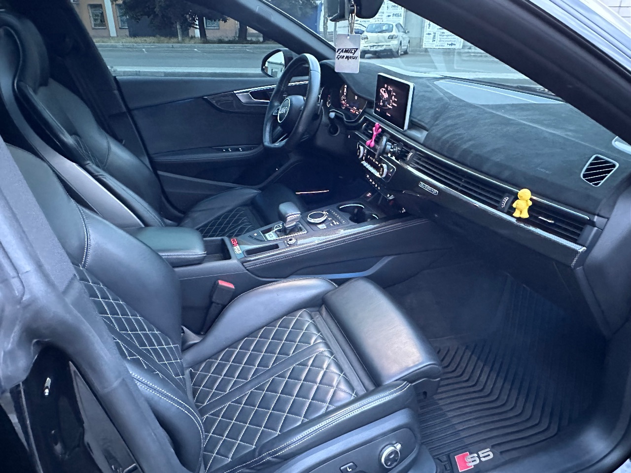 Audi S5 - фото 6