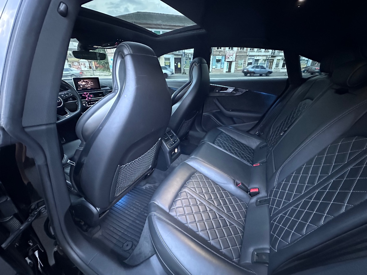 Audi S5 - фото 35