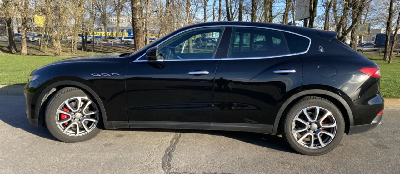 Maserati Levante - фото 13