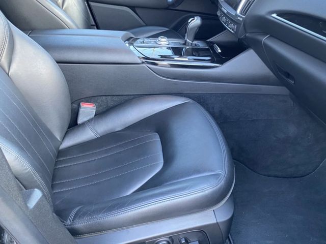 Maserati Levante - фото 5