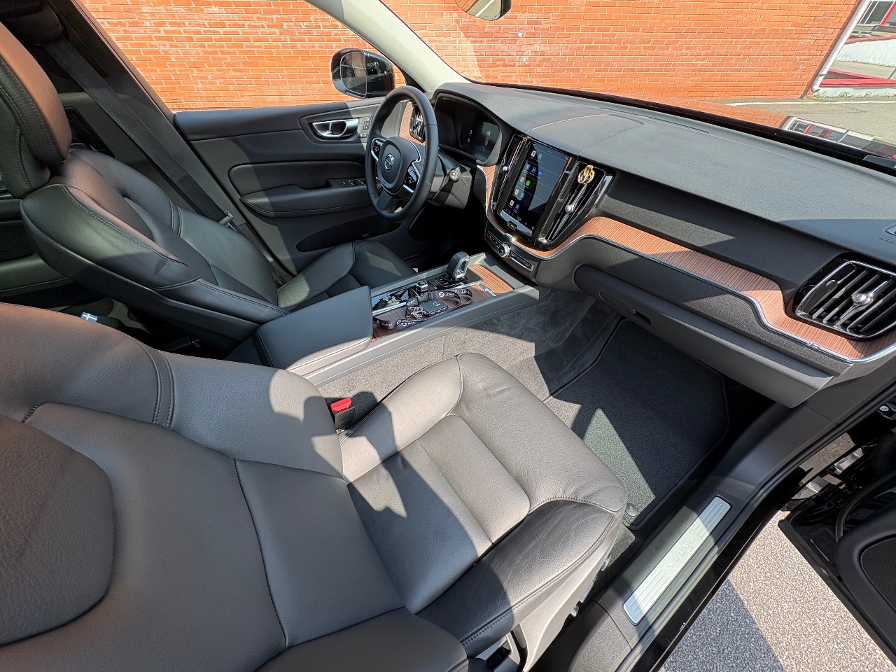 Volvo XC60 - фото 29