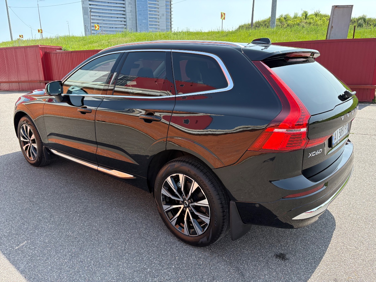 Volvo XC60 - фото 6