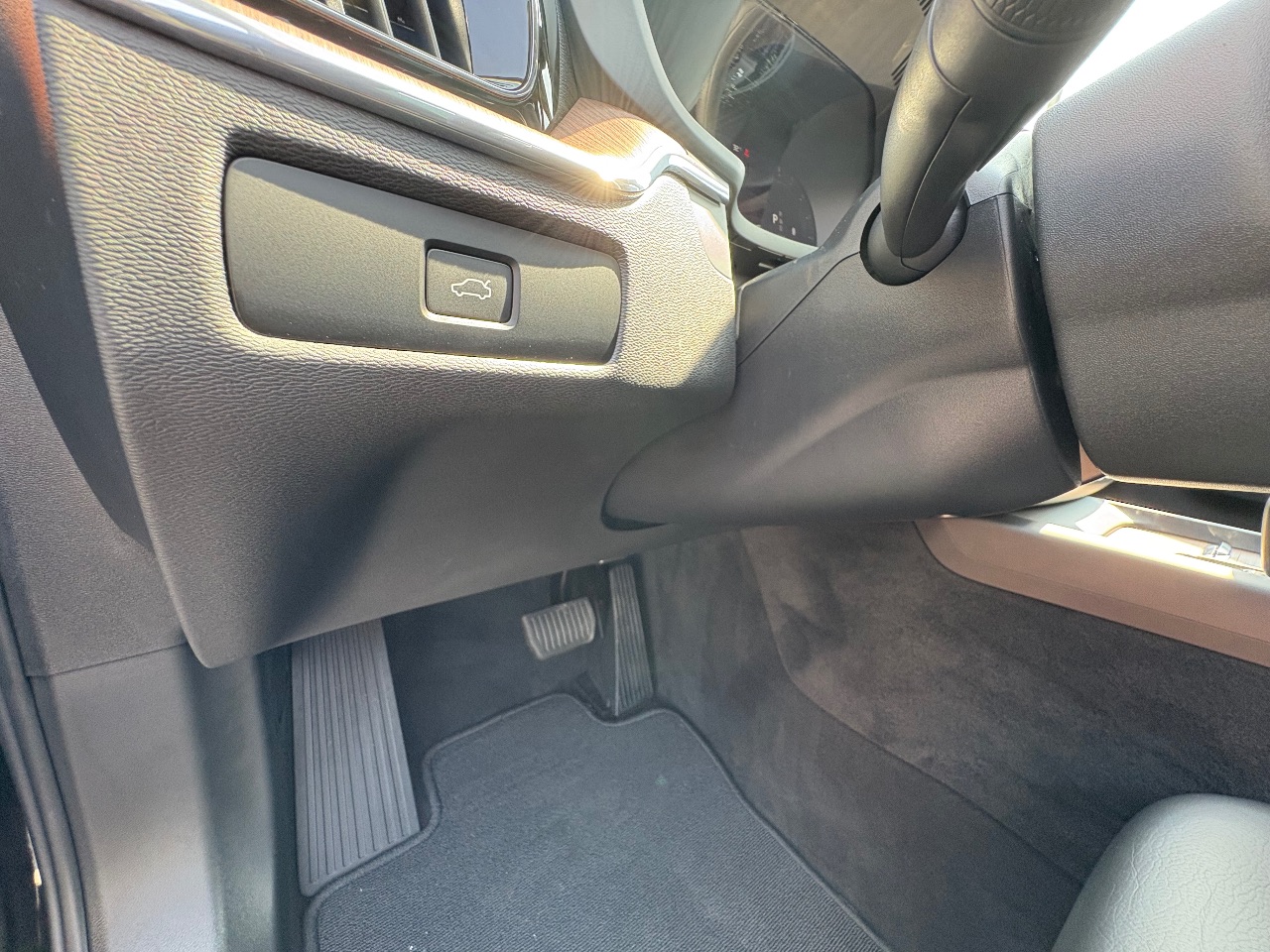 Volvo XC60 - фото 20