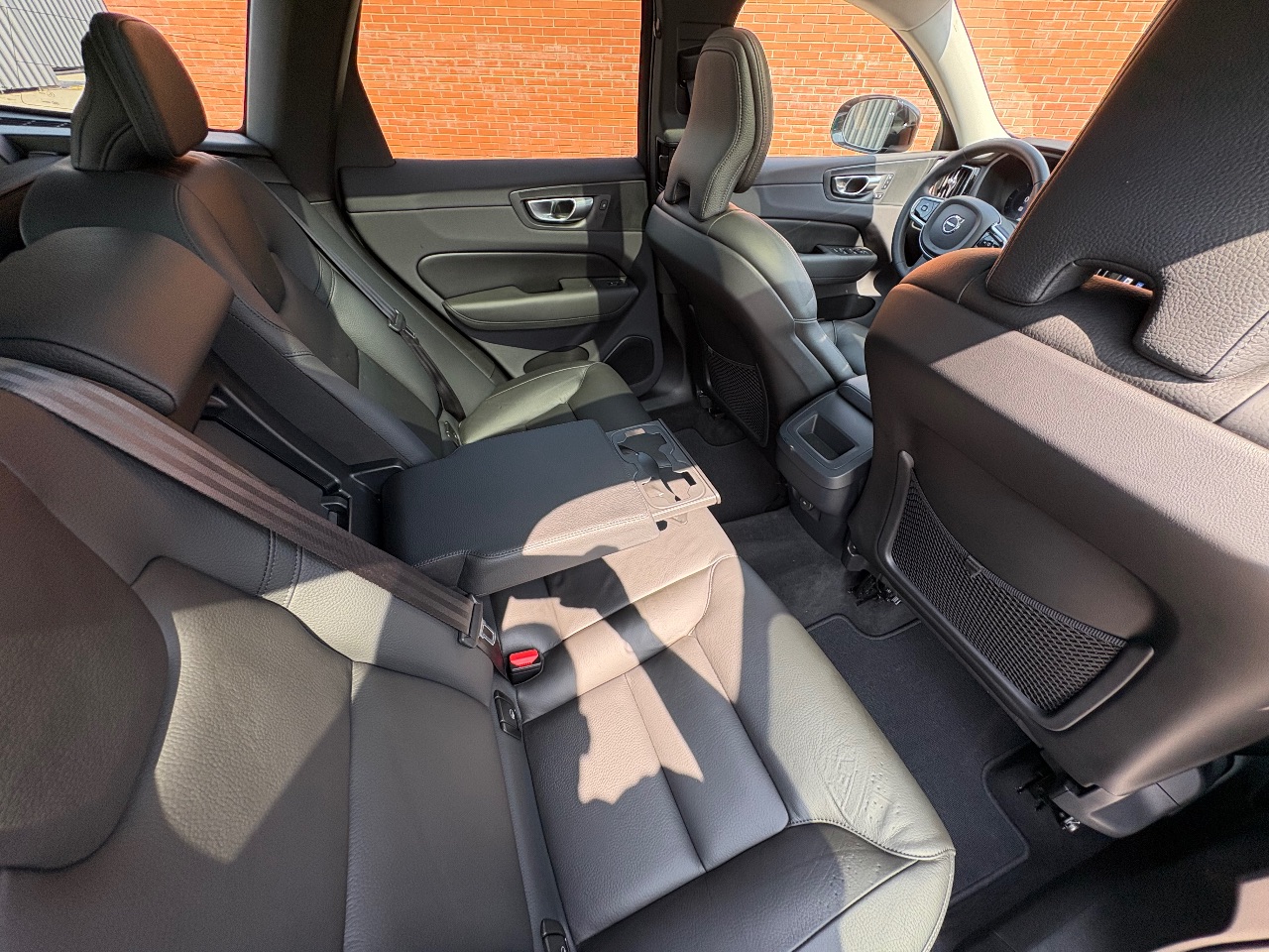 Volvo XC60 - фото 13