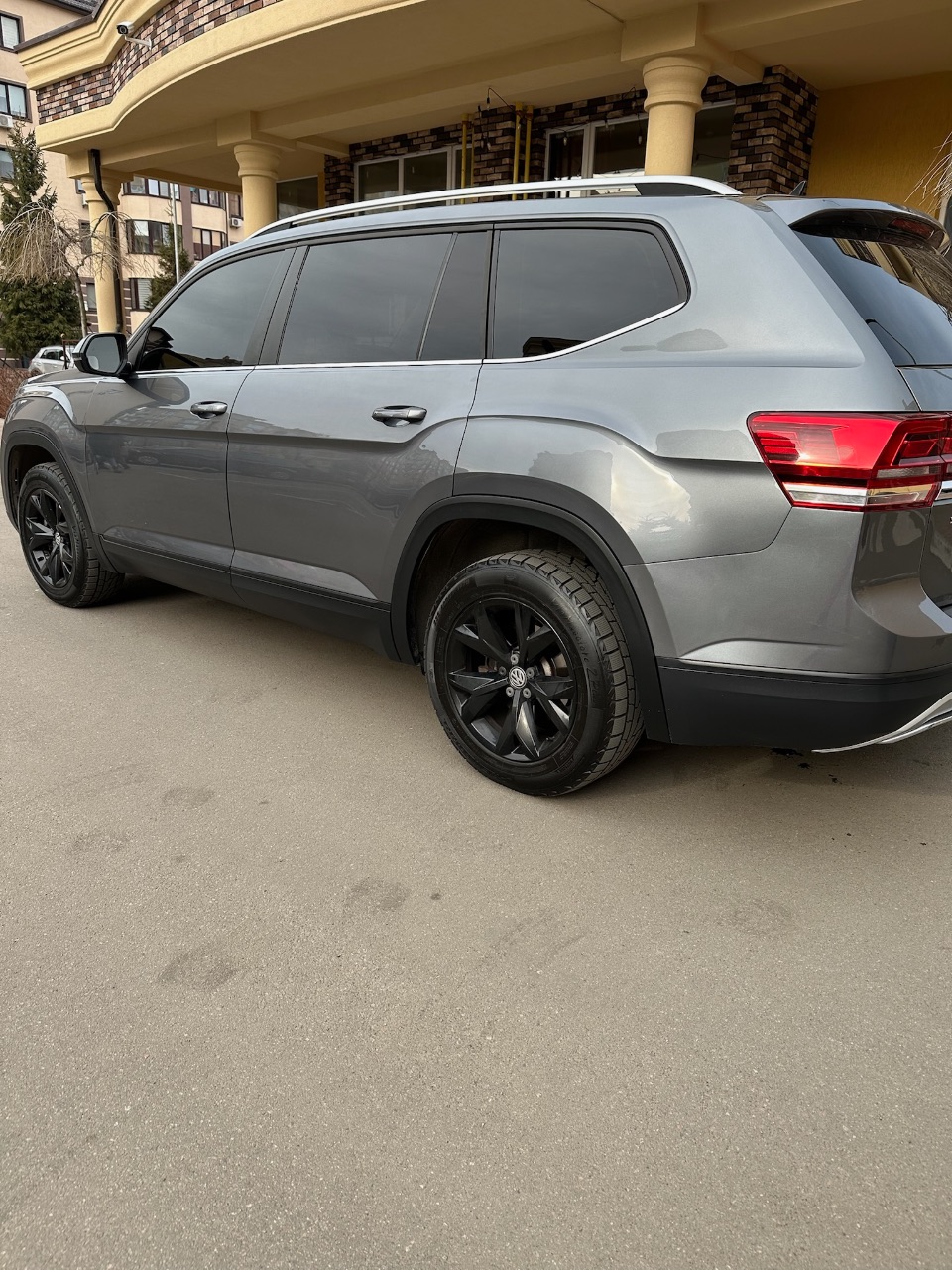 Volkswagen Atlas - фото 12