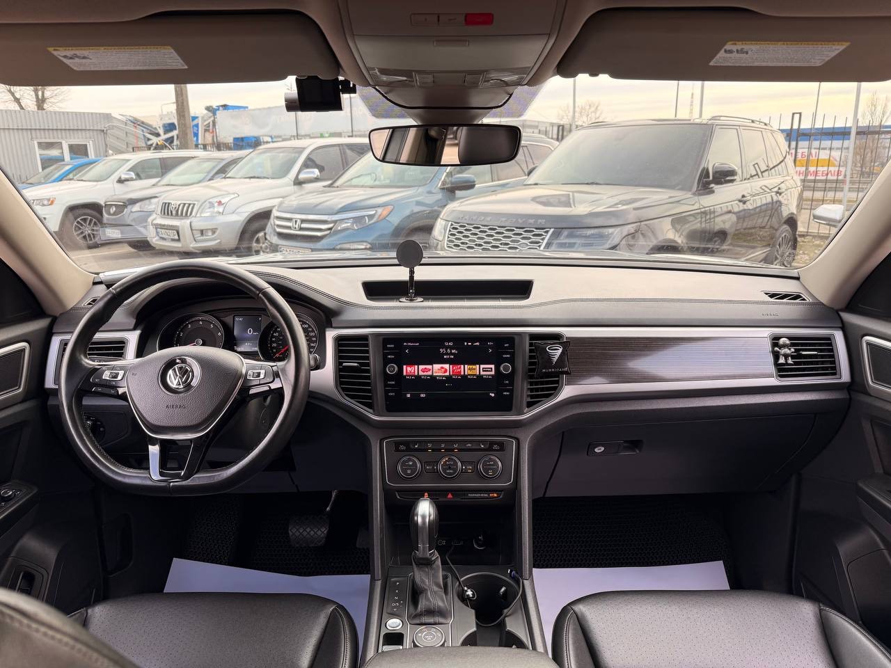 Volkswagen Atlas - фото 21